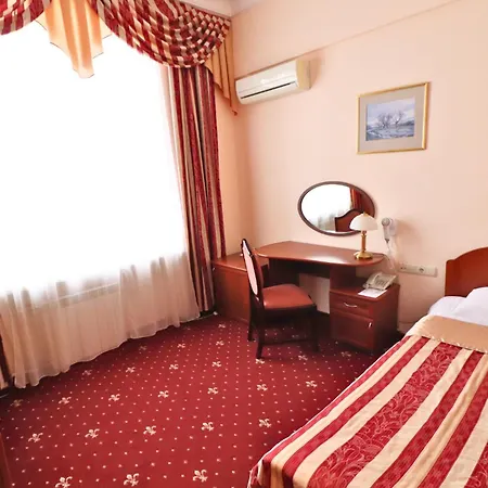 Отель украина 4*