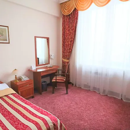 украина 4*