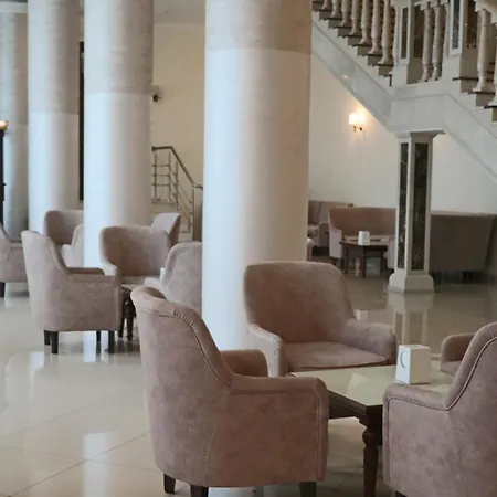 Отель украина 4*